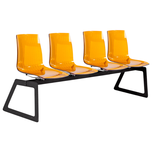 Bank Papatya X-Treme für 4 Sitzplätze ist transparent orange, die Beine sind mattschwarz