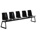 Bank Papatya X-Treme für 5 Sitzplätze ist schwarz, die Beine sind mattschwarz Bank Papatya X-Treme für 5 Sitzplätze ist schwarz, die Beine sind mattschwarz