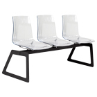 Bank  Papatya X-Treme für 3 Sitze ist klar und clean, die Beine sind mattschwarz