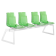 Bank Papatya X-Treme für 4 Sitzplätze ist transparent grün, die Beine sind weiß matt